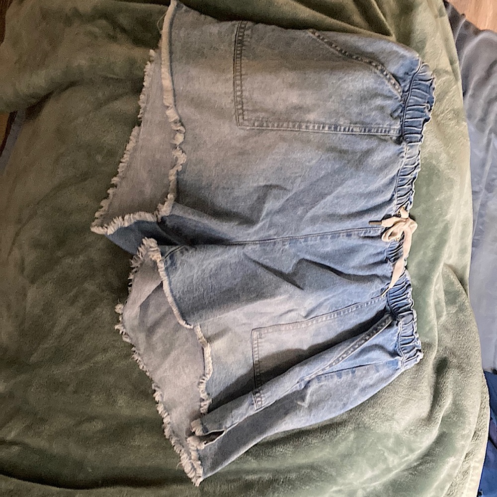 Beachy Blue Jean shorts with string